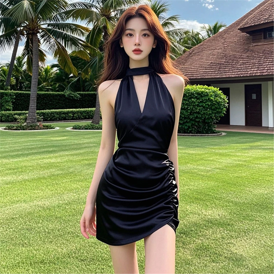 财阀千金女装法式挂脖连衣裙短裙千金清冷感贵系衣服夏款流行裙子