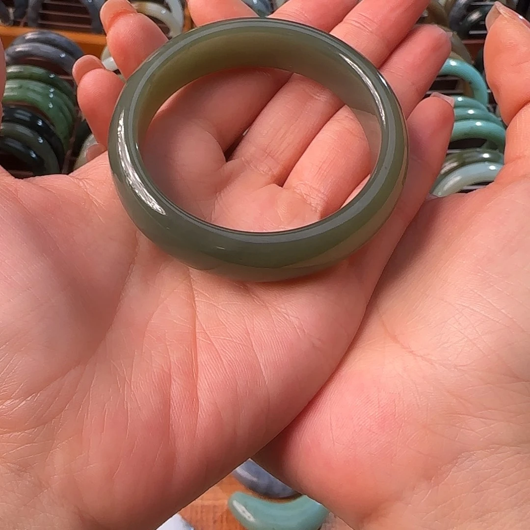 和田玉手镯未镶嵌53