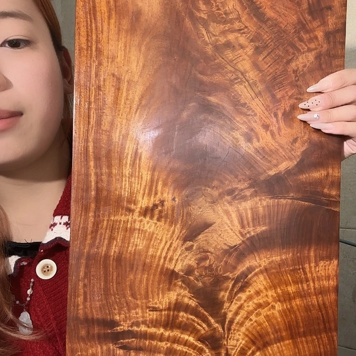 大叶紫檀（黑酸枝木类）