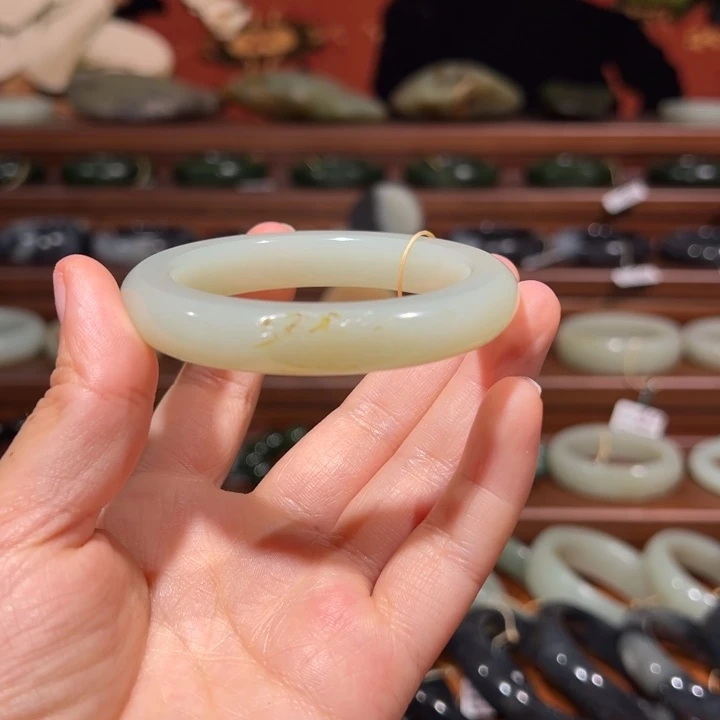 和田玉（子料）未镶嵌手镯