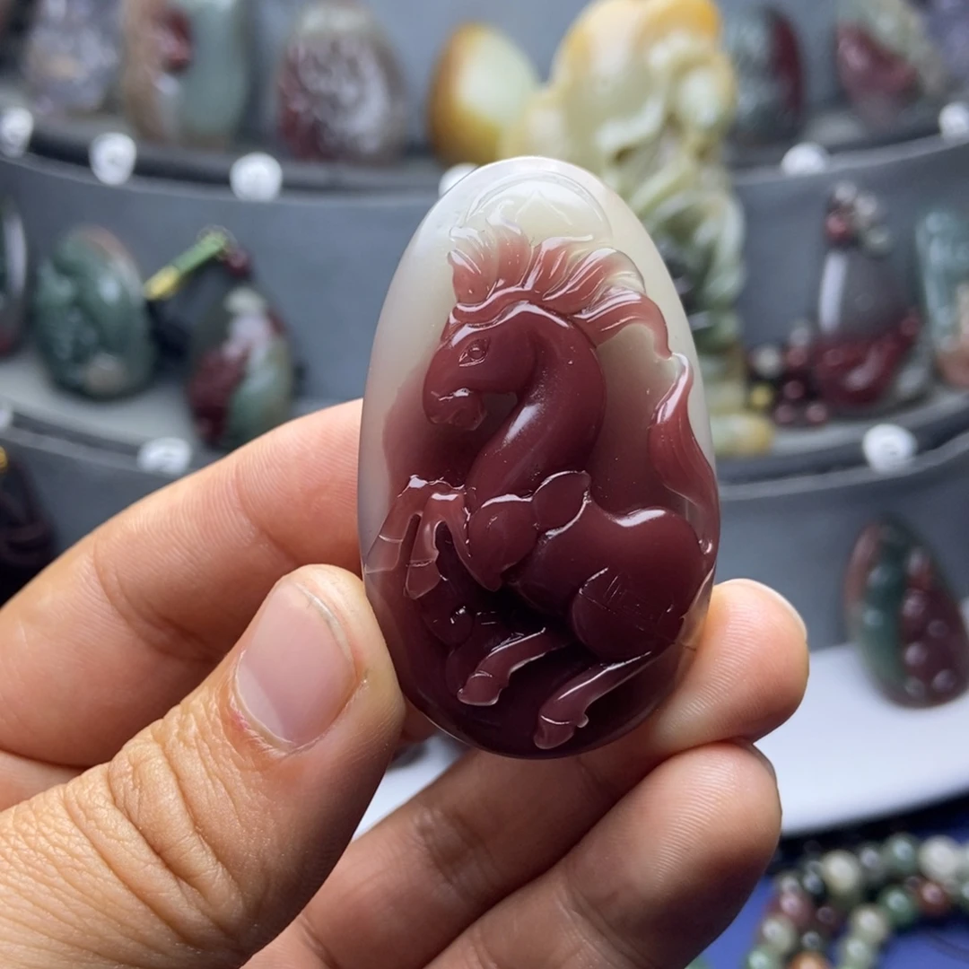 用***8玛瑙/玉髓未镶嵌颈饰