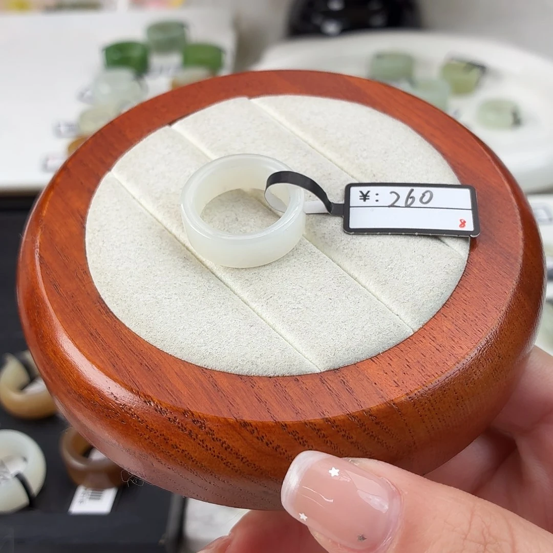 和田玉未镶嵌戒指Q38俄白圆切内径17.4