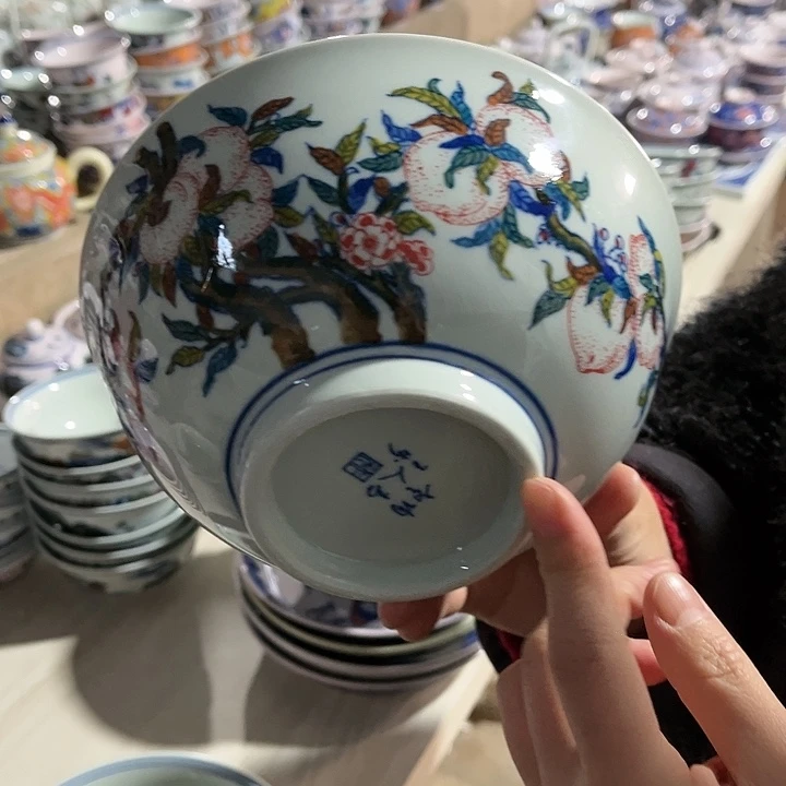 瓷片//////直径17厘米。绿西西。