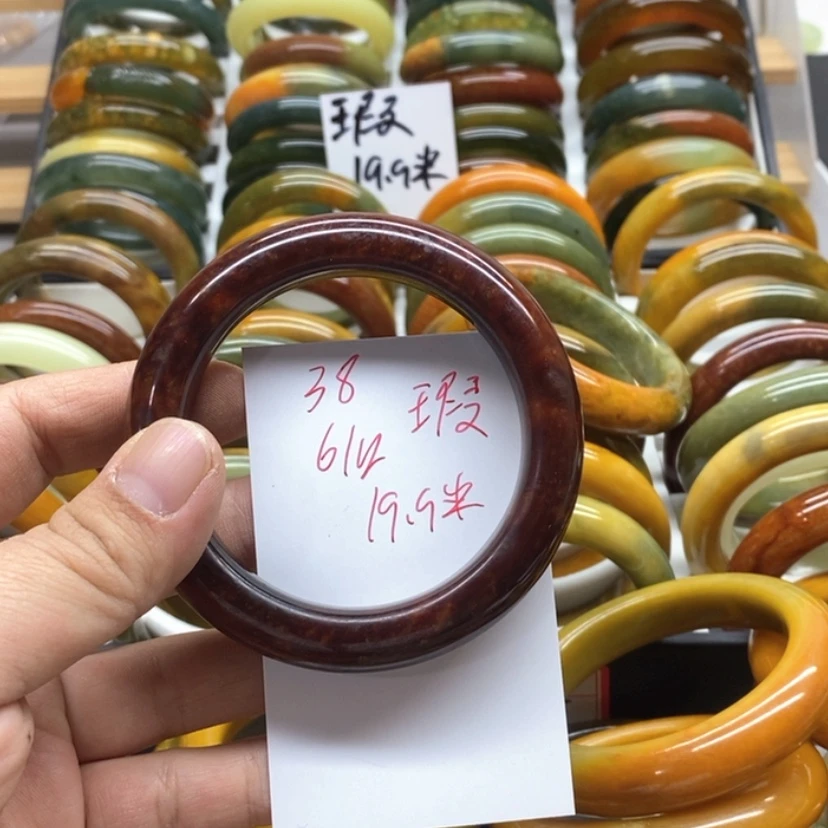 【闪购商品】蛇纹石玉手镯未镶嵌梅*