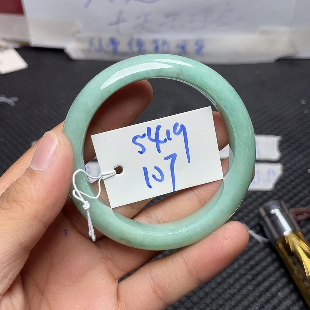 未镶嵌手镯翡翠107