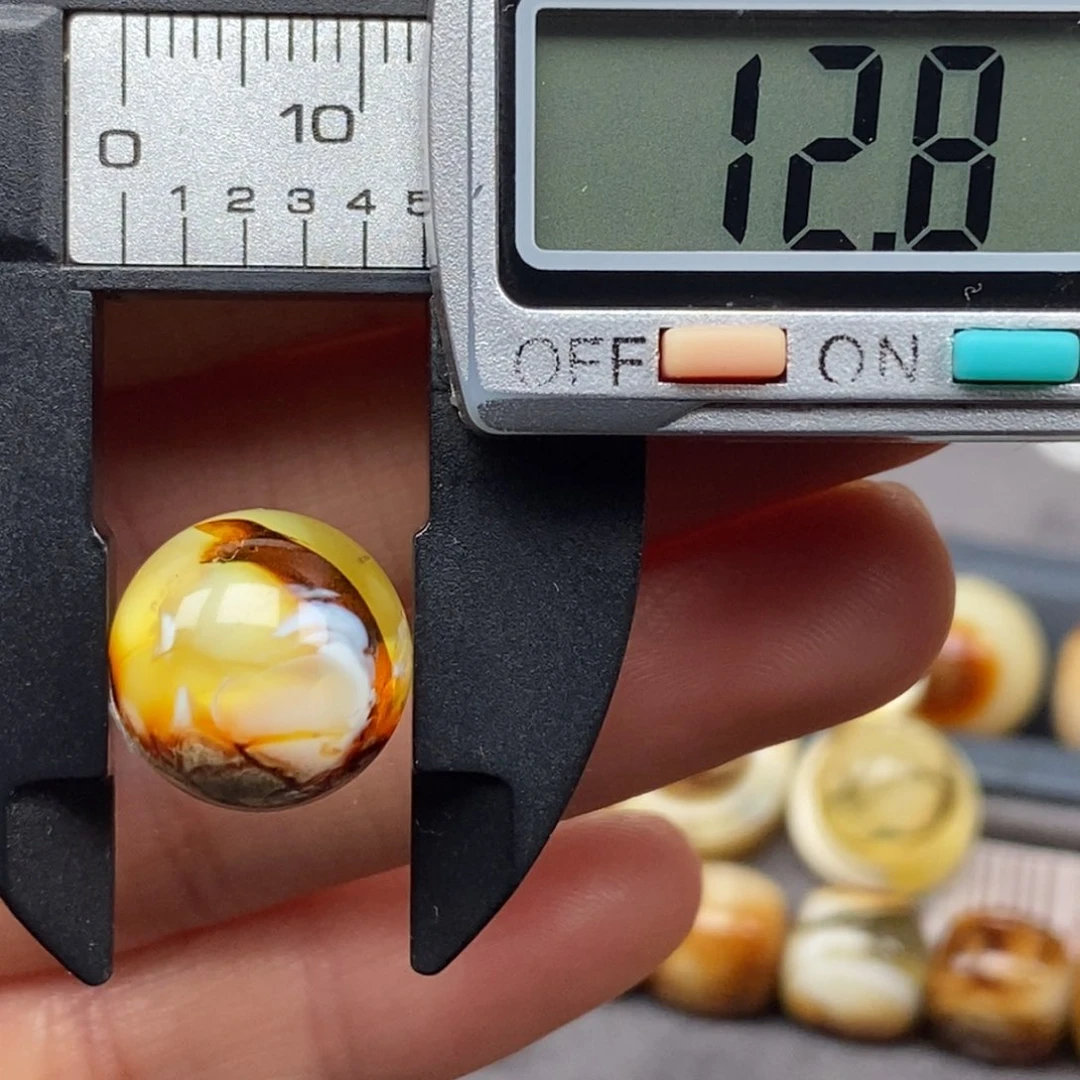 未镶嵌琥珀戒指圆珠