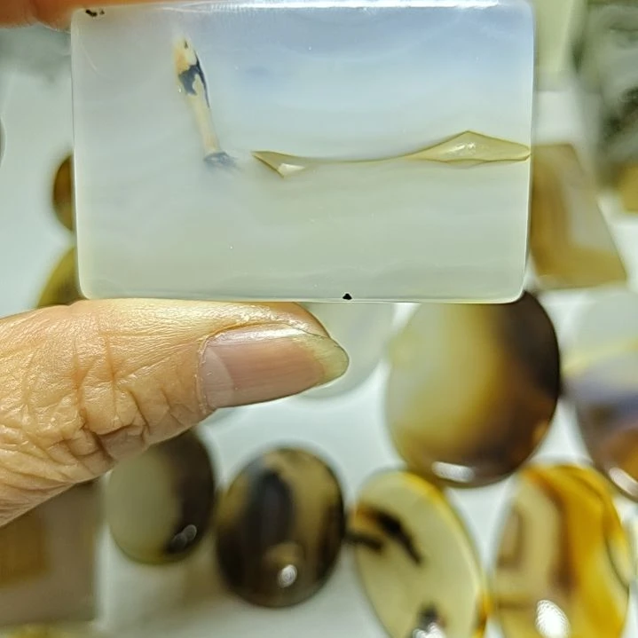 玛瑙/玉髓未镶嵌珠宝奇石