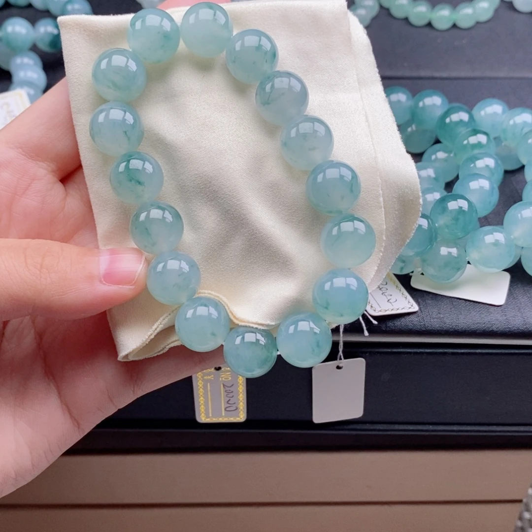 小***郎翡翠未镶嵌手链珠宝