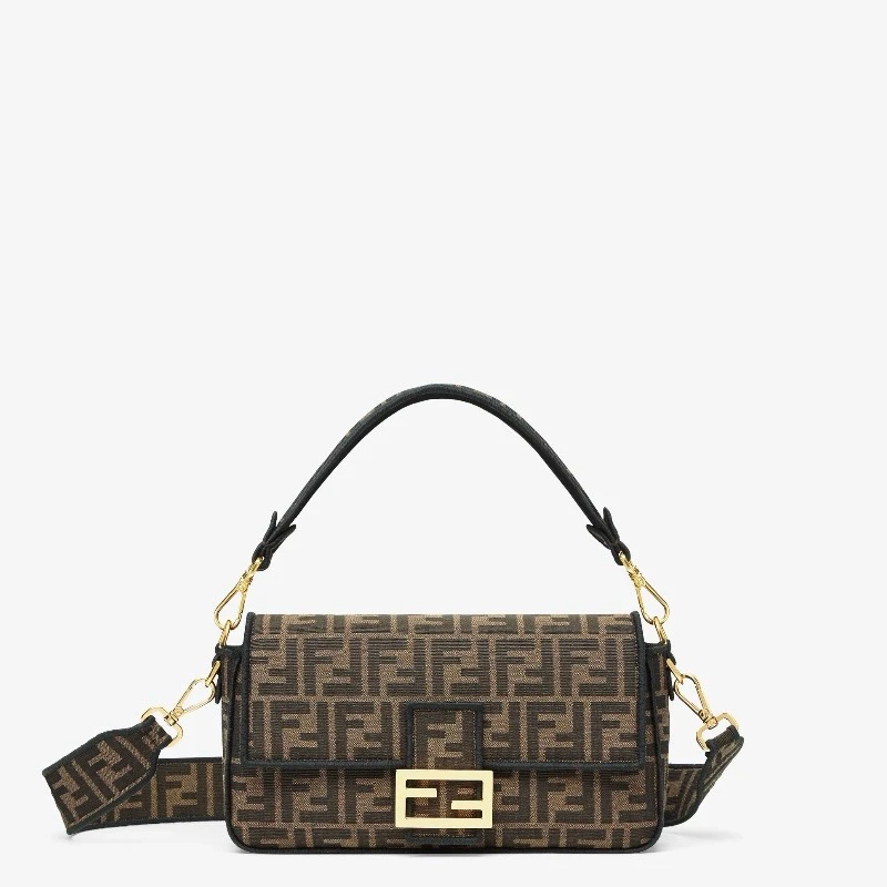 95新 FENDI/芬迪 法棍 老花 中号27cm/JW0697