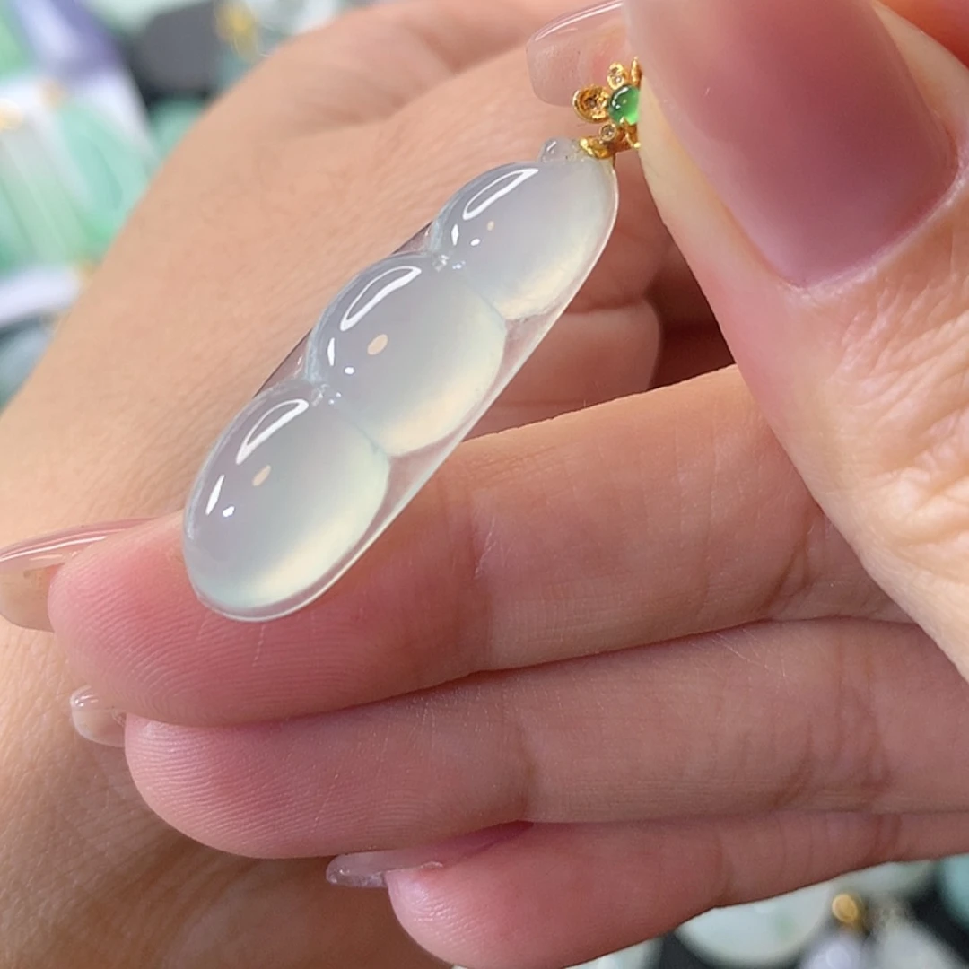 【闪购商品】翡翠吊坠(赠链)18K金镶嵌