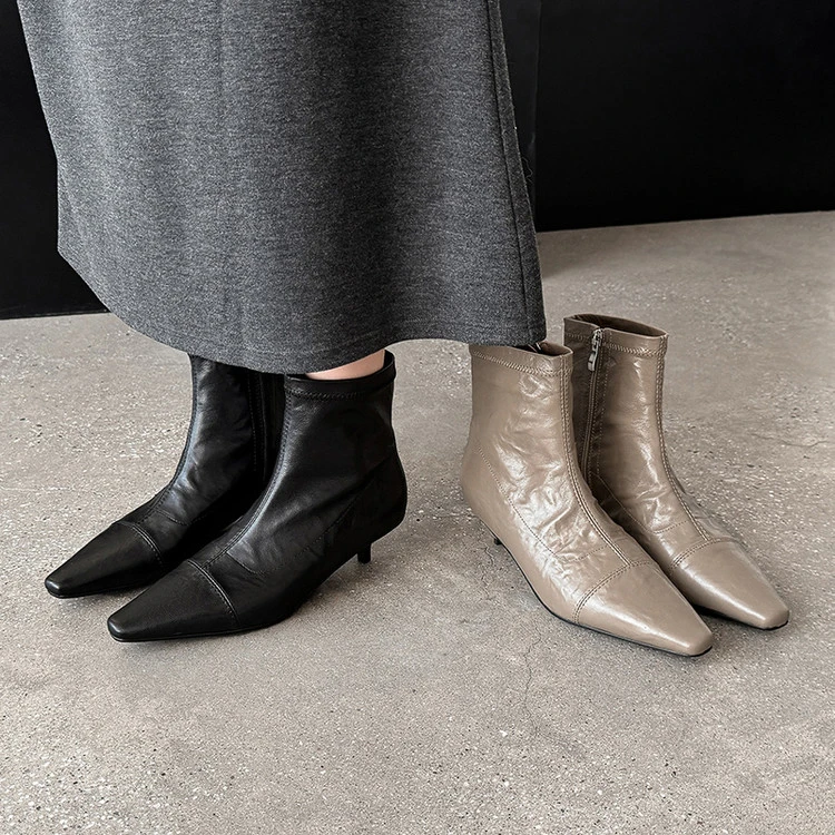 方头低跟短靴女2025秋冬新款复古百搭细跟中跟瘦瘦靴小猫跟裸