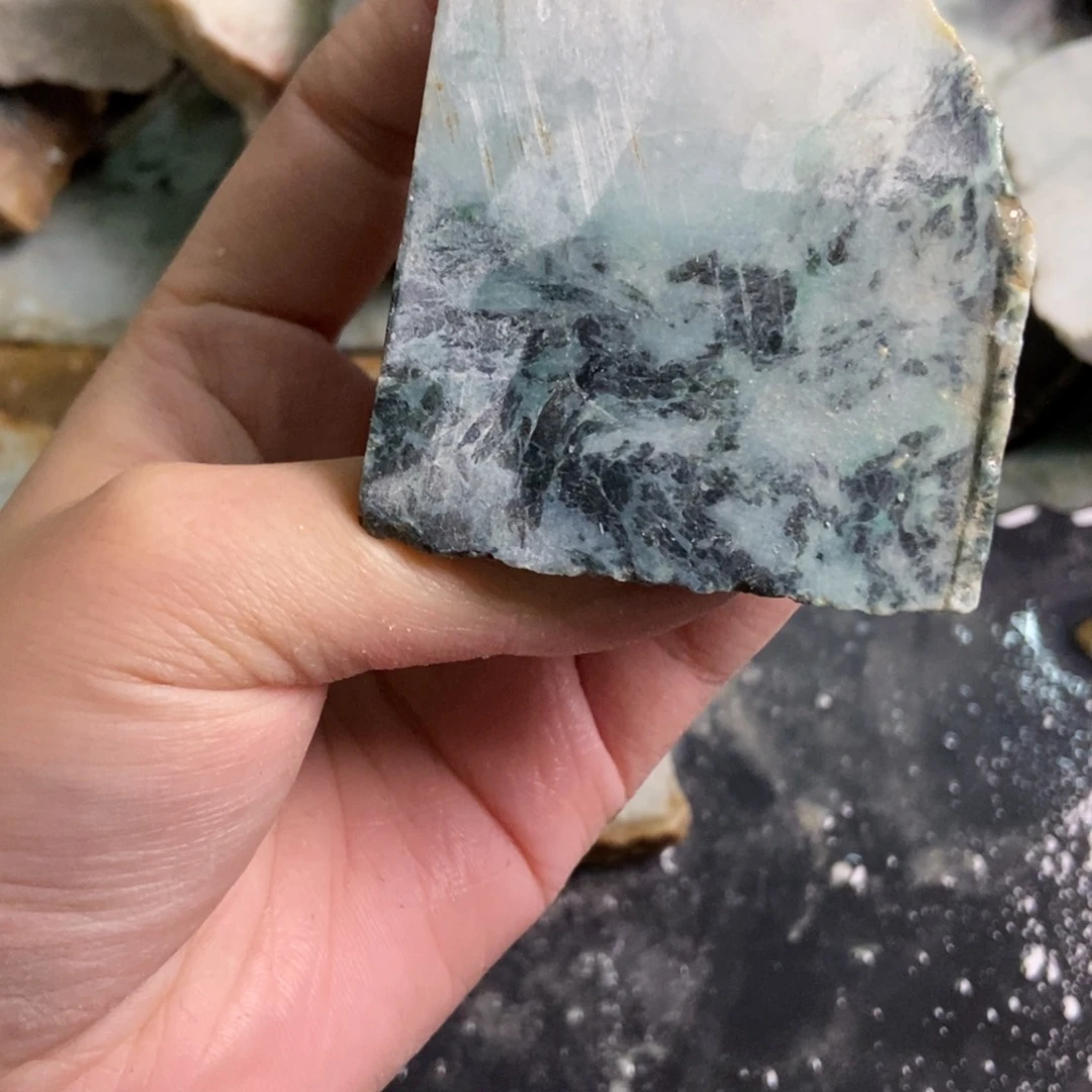 翡翠未镶嵌颈饰天然翡翠