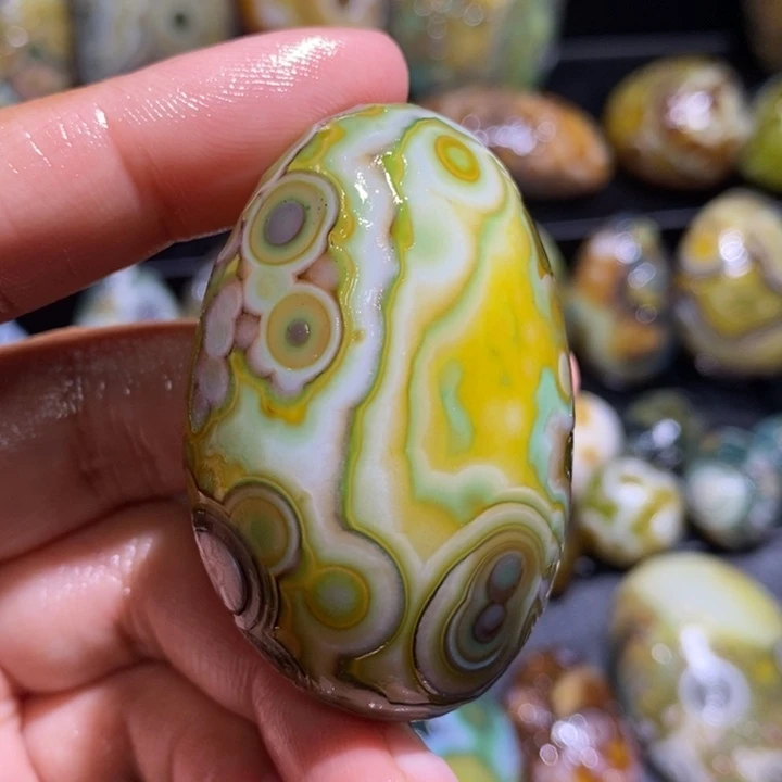 未镶嵌玛瑙/玉髓珠宝奇石