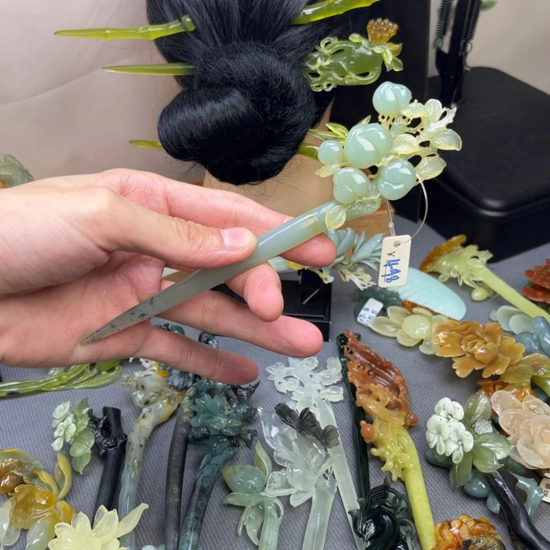 蛇纹石玉未镶嵌发饰