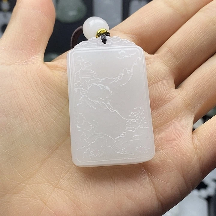 石英质玉颈饰未镶嵌