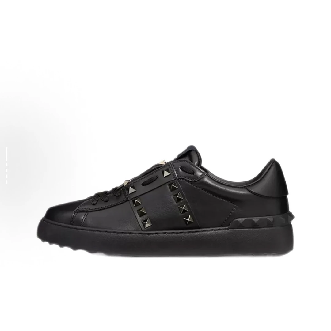99新 Valentino/华伦天奴   ROCKSTUD 铆钉鞋 37码！