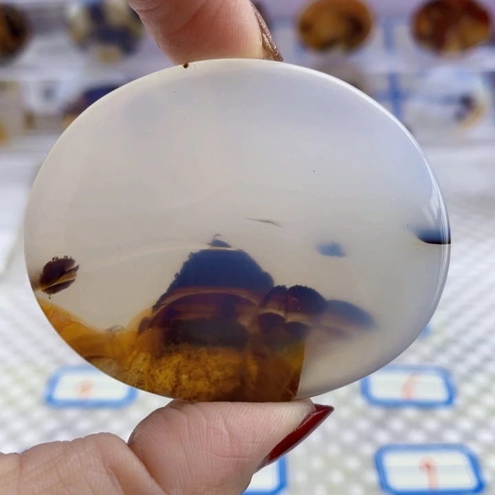 玛瑙/玉髓颈饰未镶嵌