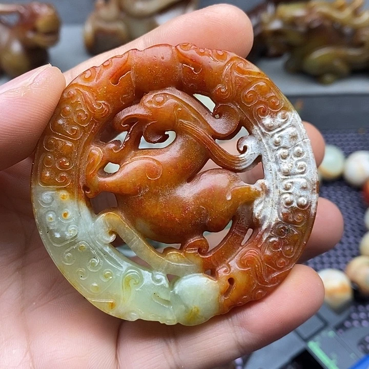 未镶嵌蛇纹石玉颈饰