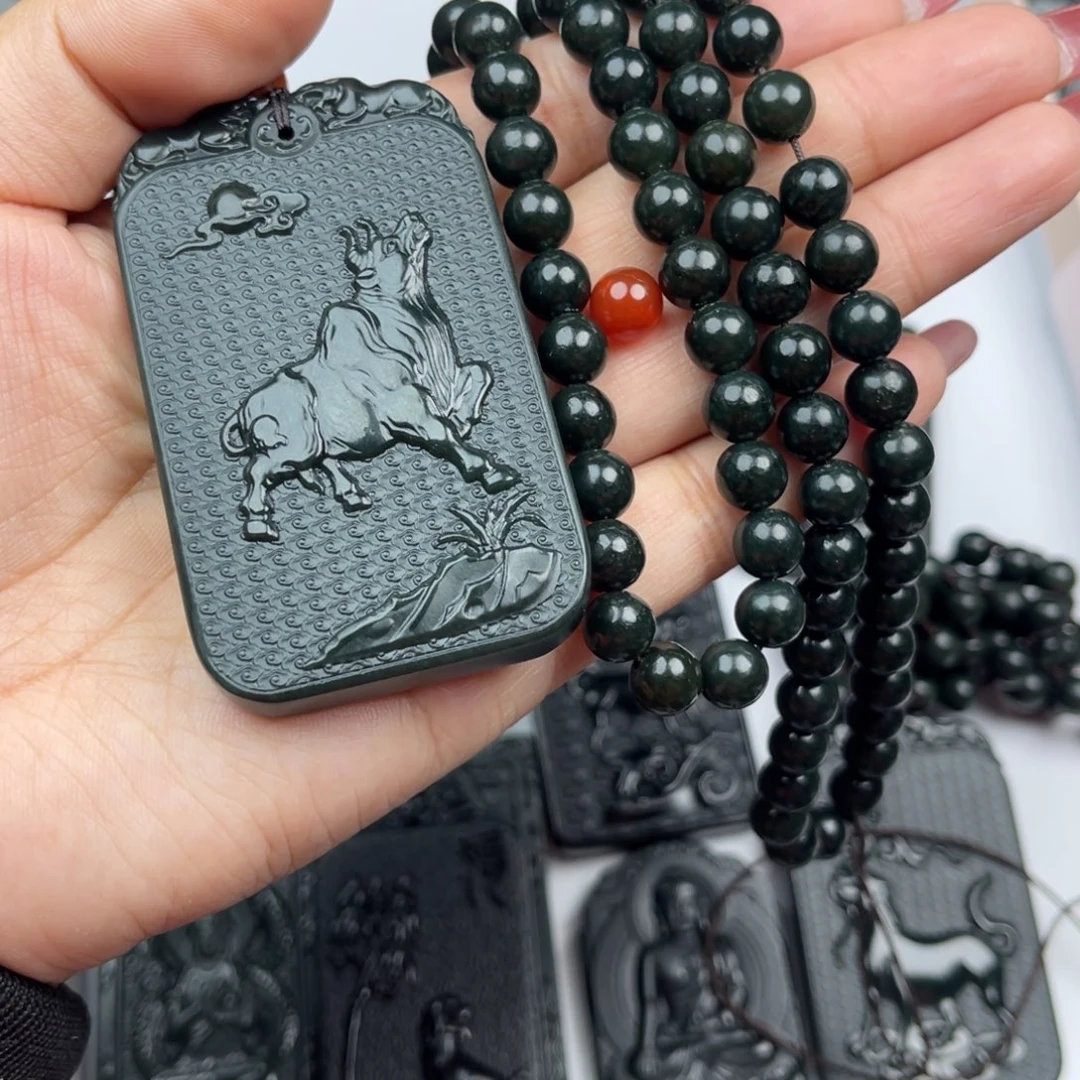 和田玉颈饰未镶嵌西**玉