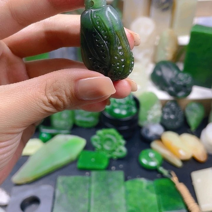 和田玉（糖玉）未镶嵌珠宝半成品