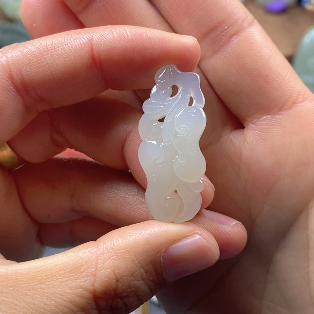 未镶嵌和田玉挂件