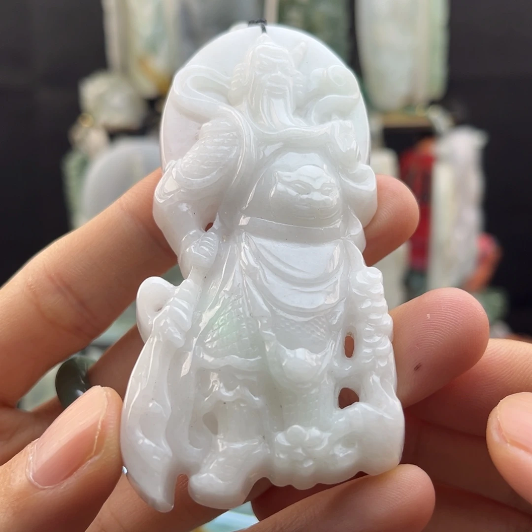 翡翠未镶嵌颈饰关二爷