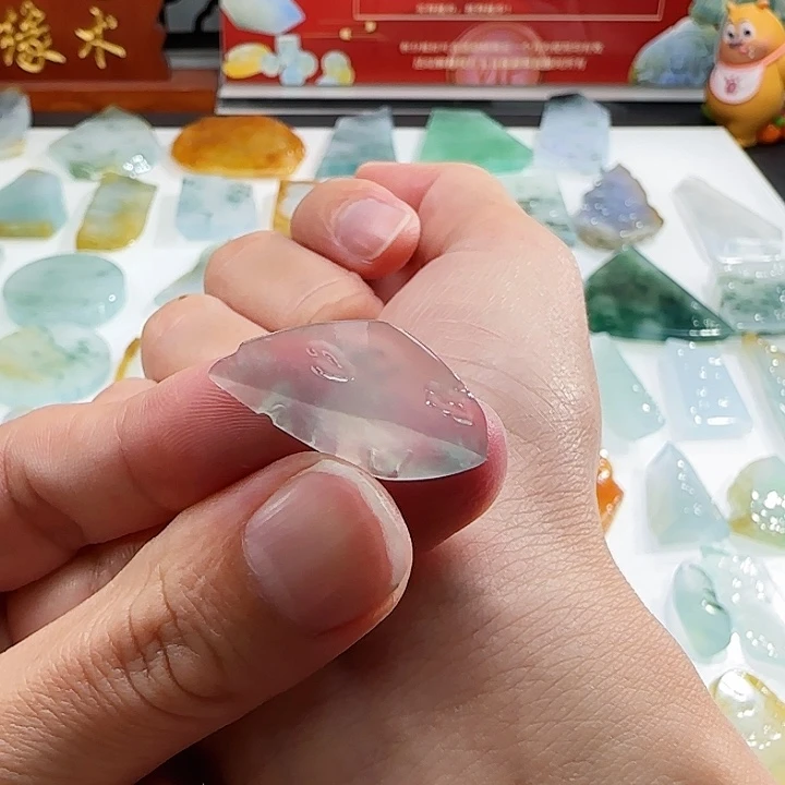 定制翡翠未镶嵌翡翠定制