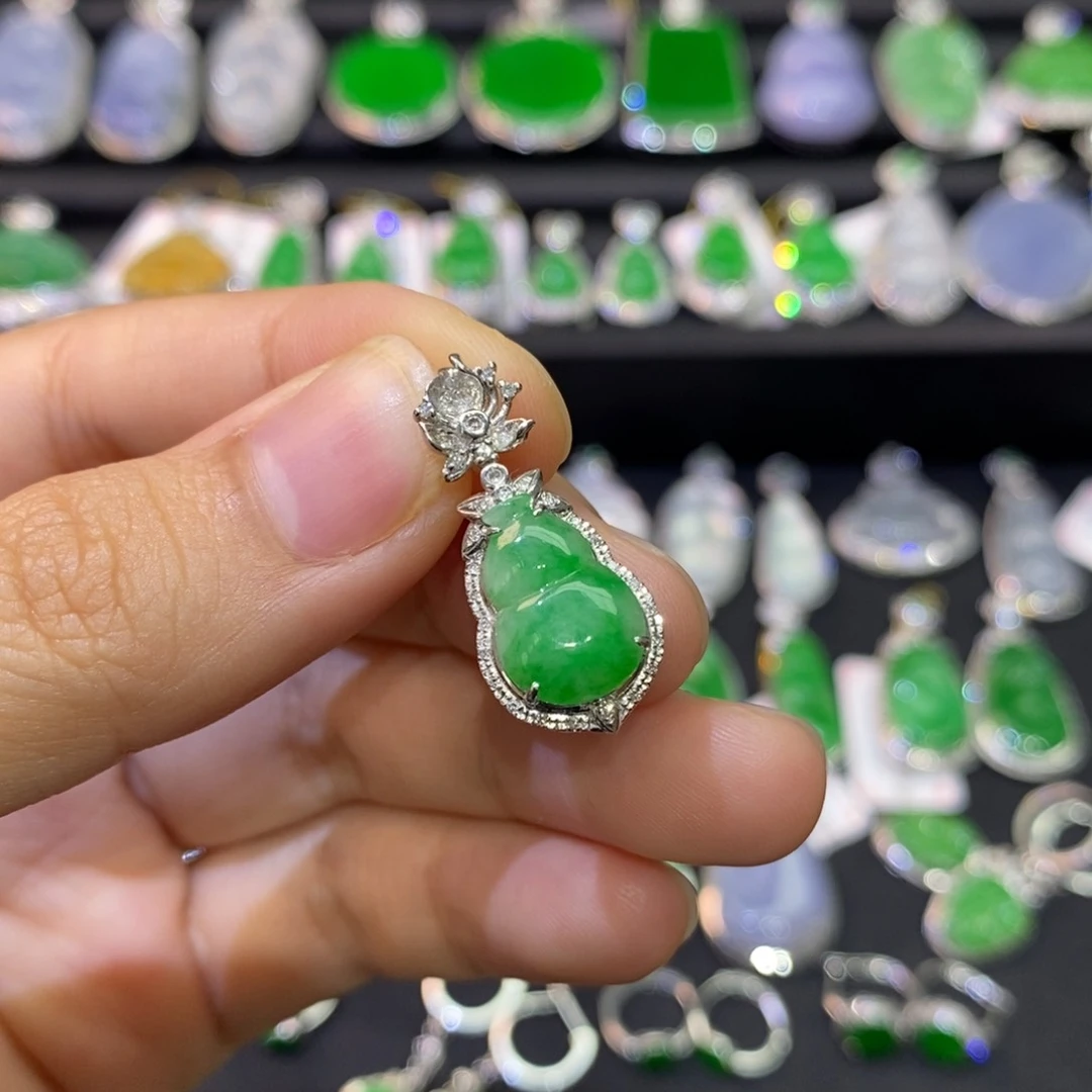 翡翠18K金镶嵌吊坠(不含链)