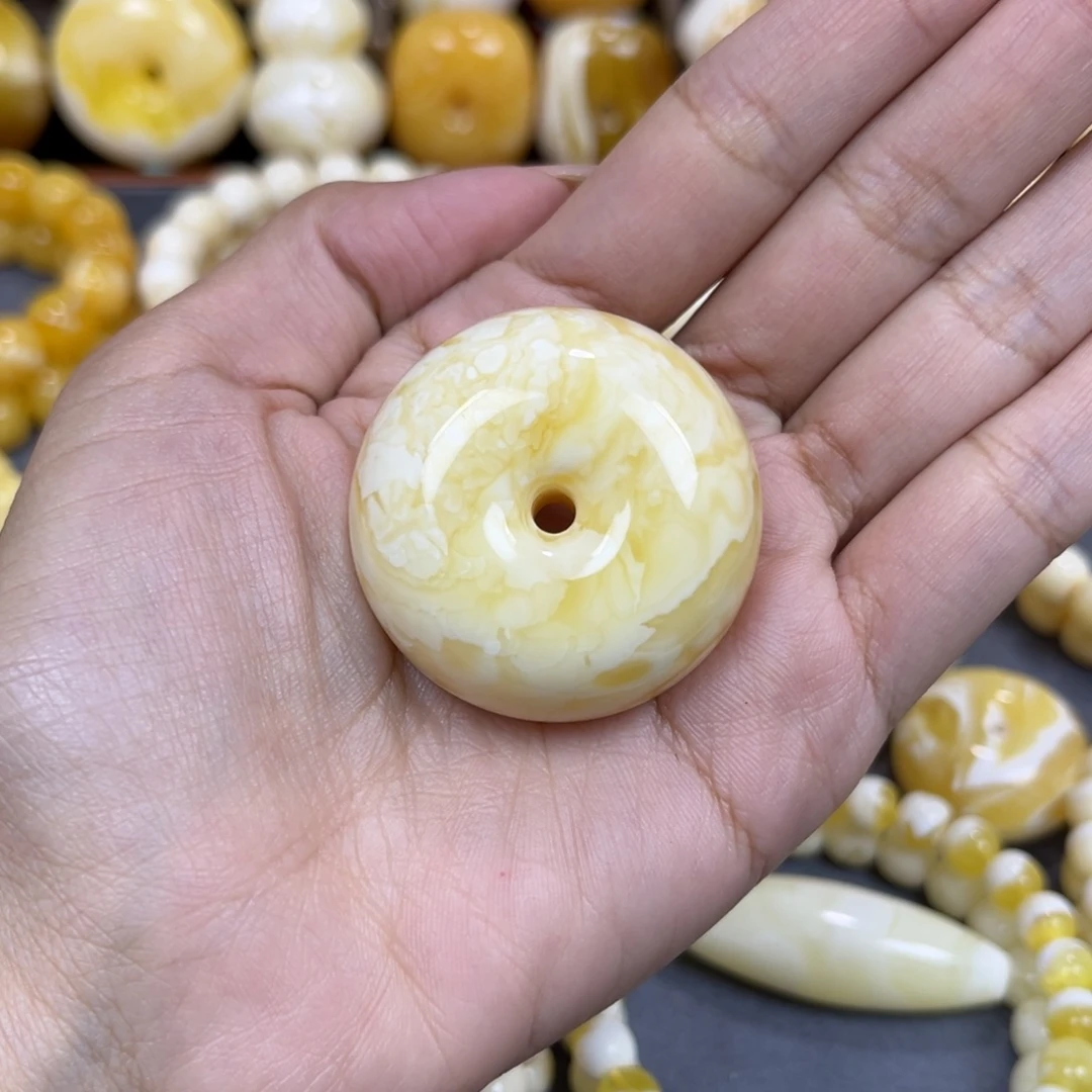 琥珀未镶嵌手串……