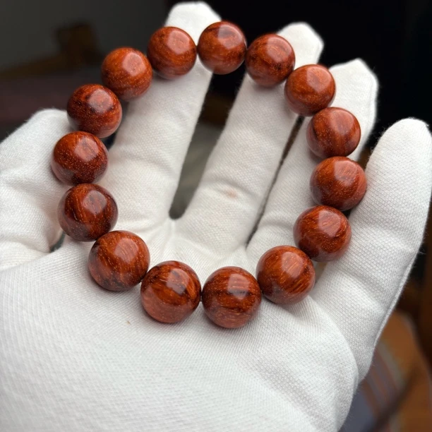 特品·小叶紫檀黑飘红芝麻点1.5正圆，一物一拍