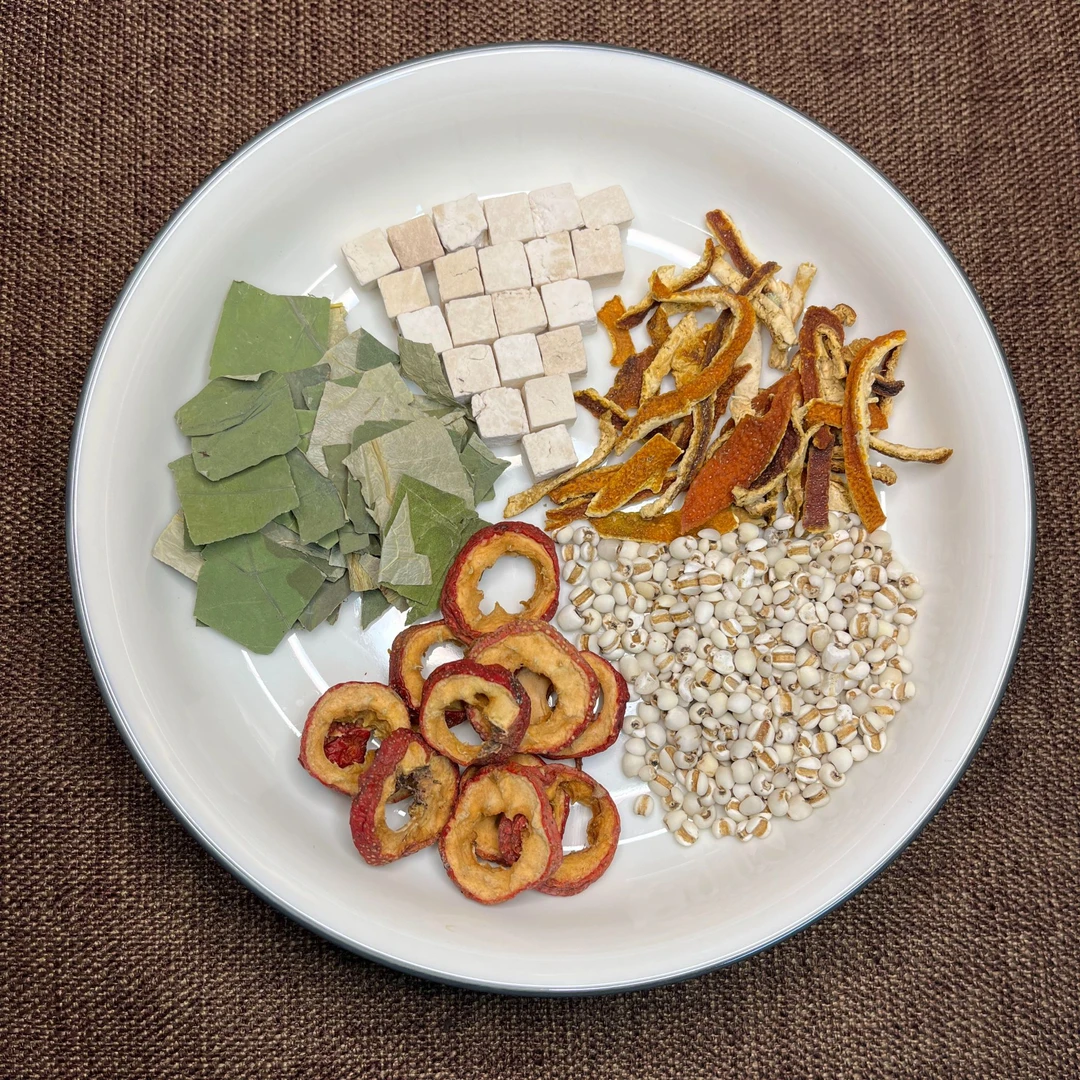 荷叶茯苓薏米陈皮山楂组合养生汤