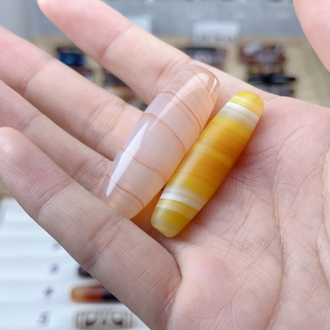 S***.玛瑙/玉髓颈饰未镶嵌