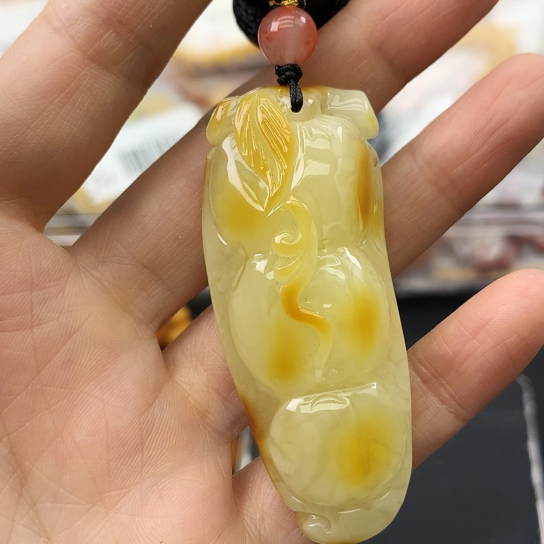 琥珀未镶嵌珠宝奇石