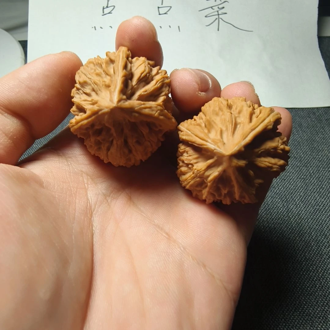 吊坠文玩核桃全品无修文山三棱