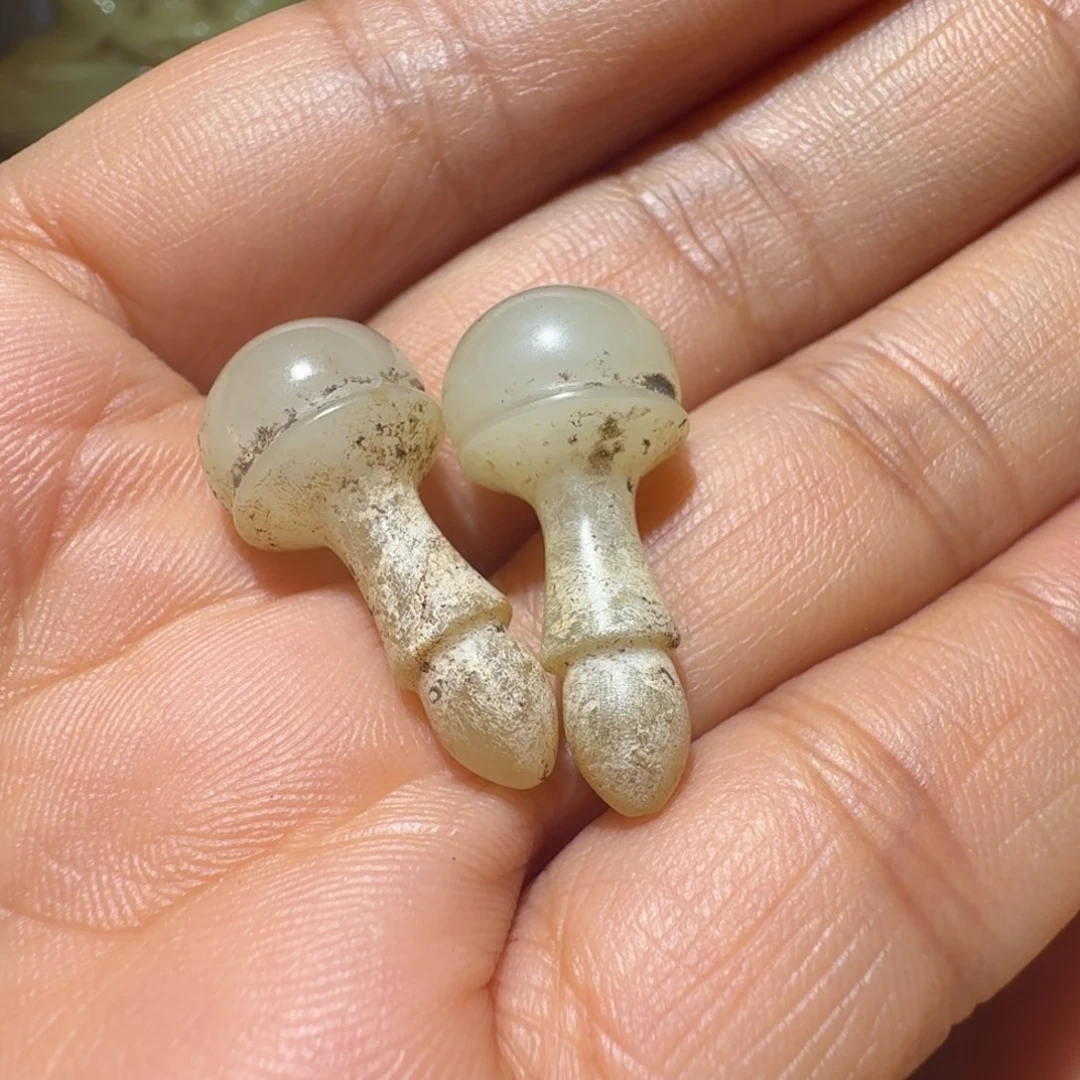 柴***处和田玉未镶嵌挂件