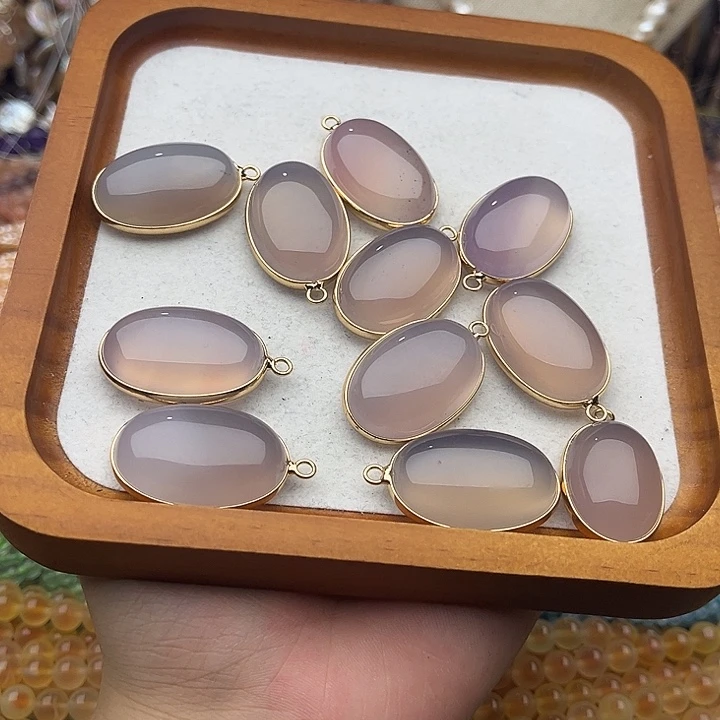 玛瑙/玉髓未镶嵌珠宝半成品一个21/30mm左右粉紫玛瑙吊坠