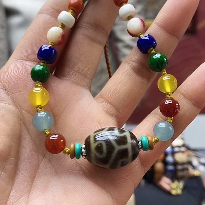 玛瑙/玉髓合金颈饰