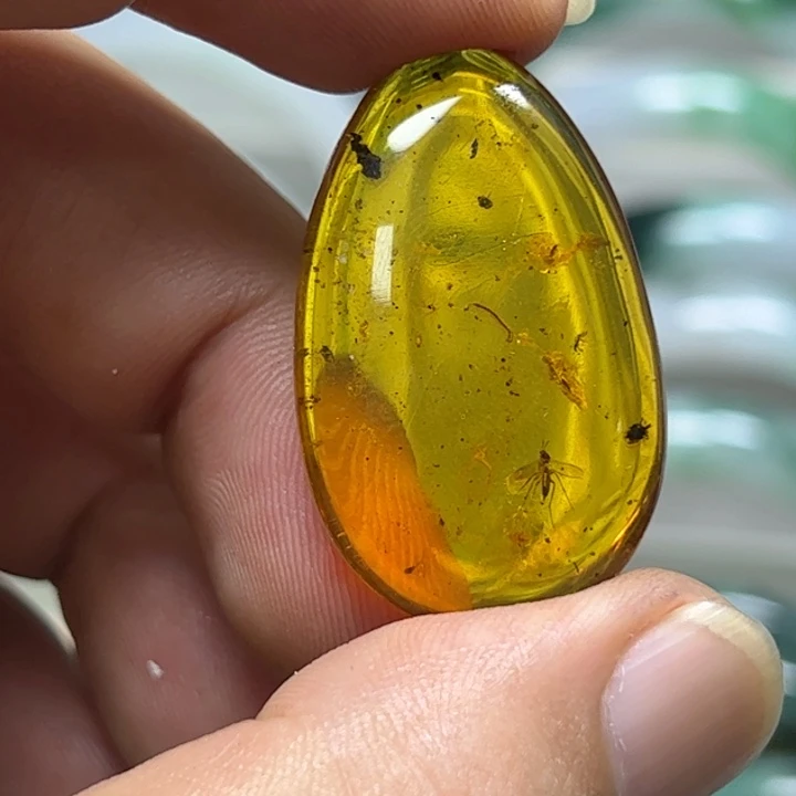 玉***儿定制琥珀未镶嵌琥珀