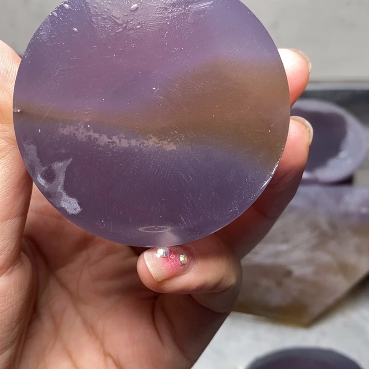 定制玛瑙马****）天然玛瑙镯心抛光