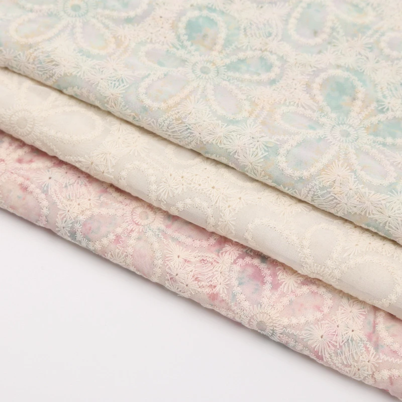 粉米色满幅刺绣碎花雪纺气质连衣裙及桌布面料蕾丝布料牛仔