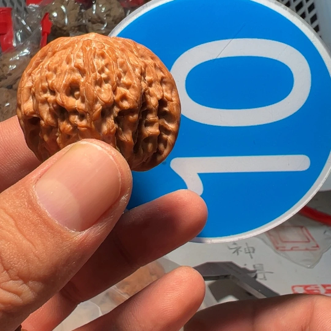 ****猪文玩核桃，蓝色10号