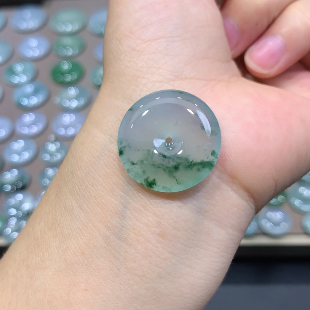 翡翠未镶嵌颈饰平安扣 23.9*5.6