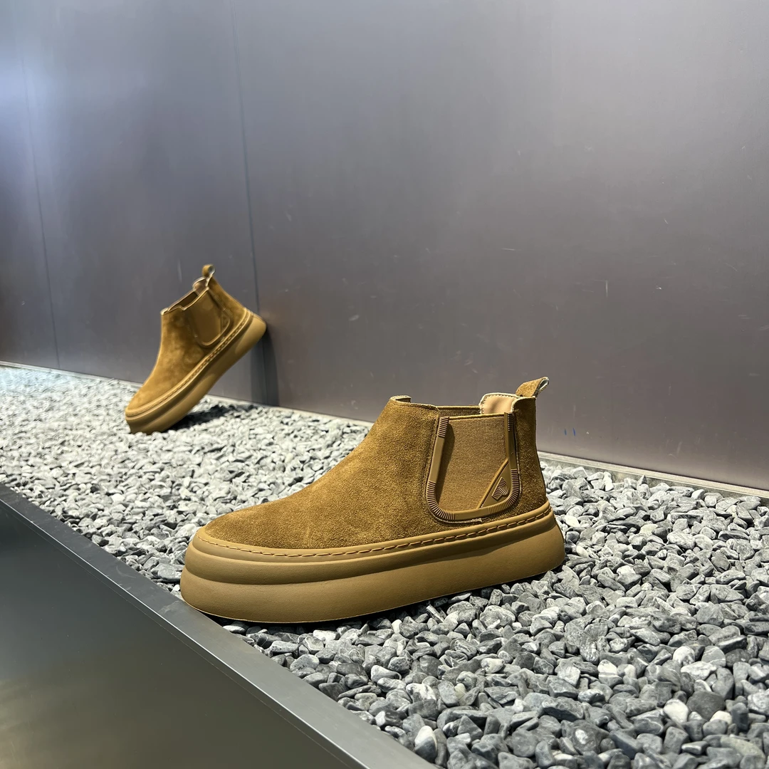 2025广州秋冬新款加绒反毛皮软底超轻舒适青春百搭高帮时尚男潮鞋