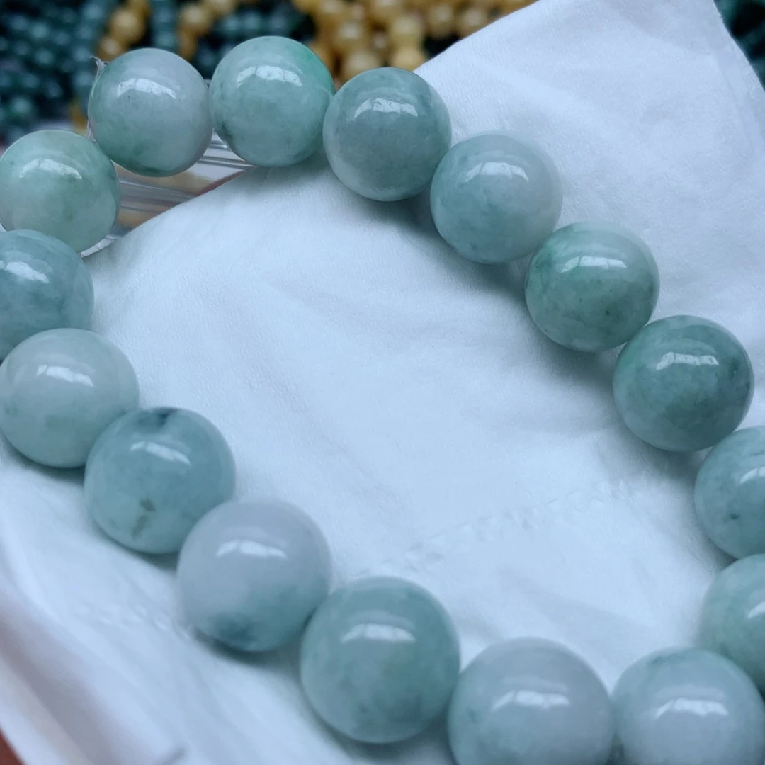 翡翠未镶嵌颈饰手串