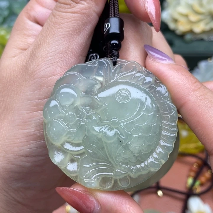 蛇纹石玉未镶嵌吊坠