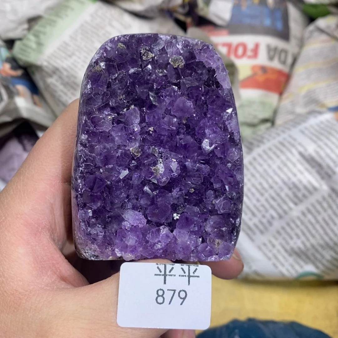 紫晶乌拉圭未镶嵌