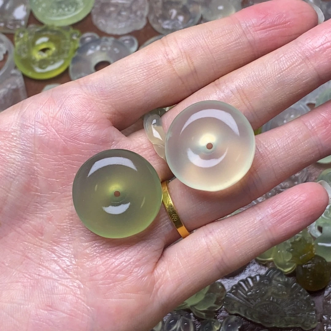 蛇纹石玉合金项链