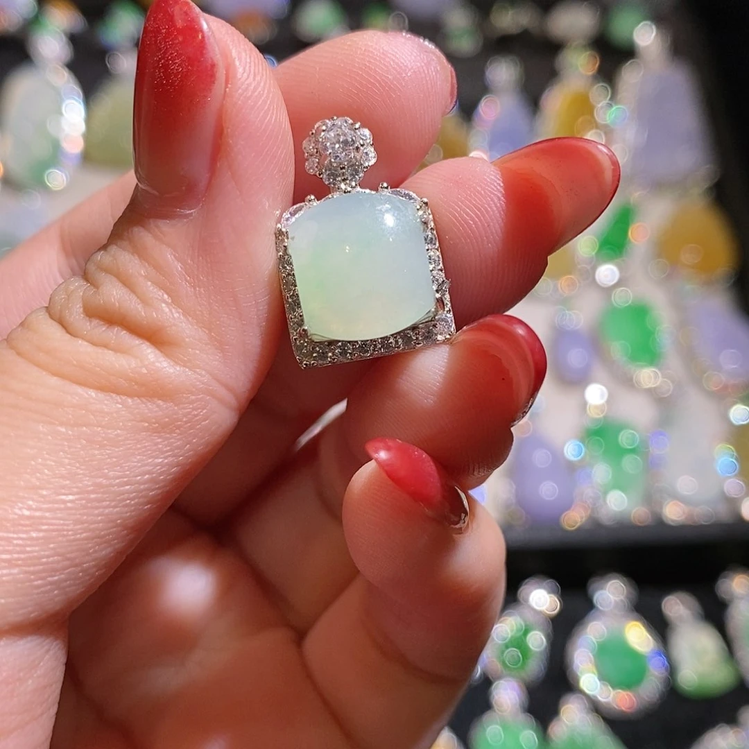 翡翠银S925镶嵌颈饰天然翡翠