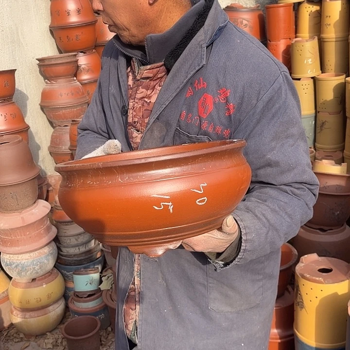 紫砂紫砂花盆和小