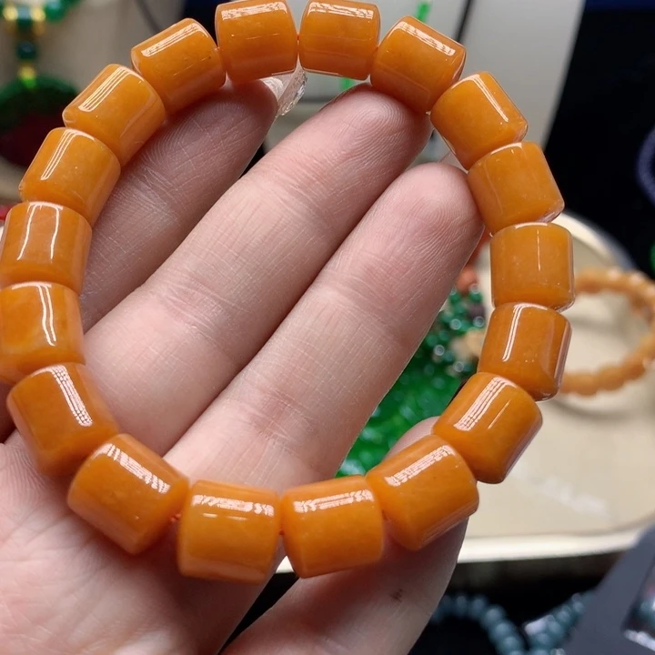 翡翠颈饰未镶嵌吊坠